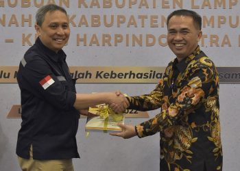 Acara penyerahan hasil pengadaan tanah sumur eksplorasi sugih-1 dari Kantor Pertanahan kepada SKK Migas – KKKS Harpindo Mitra Kharisma, Rabu (28/12/2022). (Foto SKK Migas)