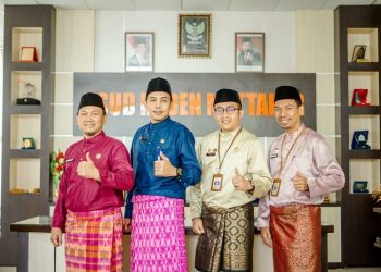 Para pimpinan Rumah Sakit Umum Daerah Raden Mattaher Jambi. [Foto Siklusjambi.id]