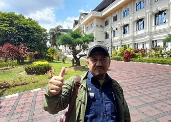 Analis Kebijakan Ahli Madya Kemenko Marves, Feri Kurniawan Sunaryo, dalam acara Fokus Group Discussion Dewan Perwakilan Wilayah Asosiasi Penambang Rakyat Indonesia Provinsi Jambi. (DETAIL/Frangki)