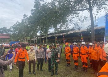 Apel Kesiapsiagaan Erupsi Gunung Kerinci di lapangan PTPN VI Kayu Aro, Sabtu (14/1/2023). (Foto Basarnas Jambi)