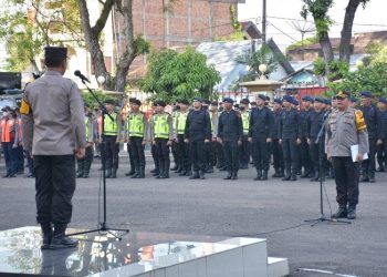 Upacara kesiapan personel Polda Jambi untuk pengamanan perayaan Tahun Baru Imlek 2023. (Foto Humas Polda Jambi)