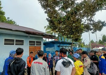 Tim SAR gabungan melakukan pencarian terhadap seorang kakek yang hilang di kebun kayu manis Desa Ambai Atas, Kecamatan Sitinjau, Kabupaten Kerinci, Jambi. (Foto Basarnas Jambi)