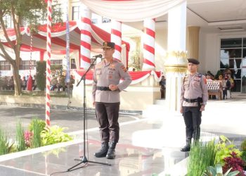 Kapolda Jambi, Irjen Pol Rusdi Harton, saat menjadi inspektur upacara pada peringatan HUT ke-42 Satuan Pengamanan, di lapangan Mapolda Jambi, Jalan Jenderal Sudirman, Thehok, Kota Jambi, Senin pagi (30/1/2023). (Humas Polda Jambi)