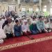 Acara Ziarah Kubro dan Haul Masyayikh dalam rangka peringatan 1 Abad Perukunan Tsamaratul Insan di Jambi Seberang, Kota Jambi, Minggu (26/2/2023). (Foto Siklusjambi.id)