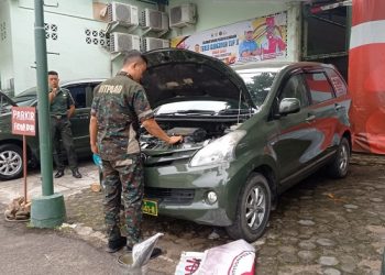 Pemeriksaan materiil TNI AD di satuan jajaran Korem 042/Gapu oleh Tim Yanhar Aktif Detasemen Peralatan II/2 Jambi, Rabu (15/2/2023). (Foto Penremgapu)
