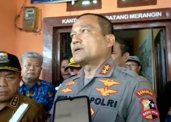 Kakorpolairut Baharkam Polri, Irjen Pol Indra Miza, Saat diwawancarai awak media. (Foto Siklusjambi.id)