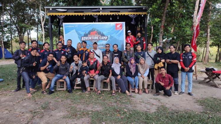 Kegiatan Bikers Camp yang digelar Sinsen dan IMHJ di Danau Tangkas Muarojambi, (4/3/2023). (Foto Sinsen/Ajeng)