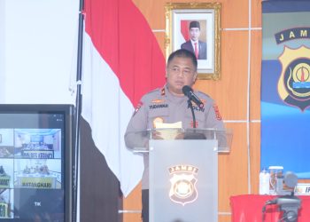 Wakapolda Jambi, Brigjen Pol. Yudawan R saat menyampikan sambutan nya pada pelaksanaan Taklimat awal Audit kinerja rutin Itwasda Polda Jambi Tahap I T.A 2023 pada Selasa, (07/03/23). (Dok.Lilik Polda Jambi)