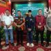 Kadis Kominfo Provinsi Jambi Ariansyah bersama Ketua Laskar Pemuda Laskar Pemuda JKS, Havizi Alatas, Ketua Karang Taruna, Ketua PP Provinsi Jambi dan Kapolsek Jambi Timur. (Dok. BITNews.id/Otoy)