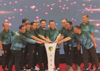 Kasad Jenderal TNI Dudung Abdurachman saat membuka Kejuaran Tenis Meja Piala Kasad Tahun 2023 di Gedung Olahraga Nanggala, Cijantung, Jakarta, Jumat (17/3/2023). (Dok. Dispenad)