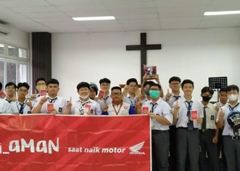 Kegiatan Kampanyekan Keselamatan Berkendara oleh PT Sinar Sentosa Primatama (Sinsen) main dealer sepeda motor Honda di Provinsi Jambi, Rabu (29/03/2023). (Dok. Sinsen/Ajeng)