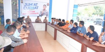 Polda Jambi Gelar Jum'at Curhat Bersama Transportir Angkutan Batubara di Kantor Ditlantas Polda Jambi Jum'at, (31/03/23). (Dok. Humas Polda Jambi)