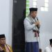 Gubernur Jambi, Al Haris saat memberikan sambutan dalam kegiatan Safari Ramadhan di Dusun Pulau Bukit, Kecamatan Pelawan, Kabupaten Sarolangun pada Sabtu malam (15/04/2023). (Foto Riky)