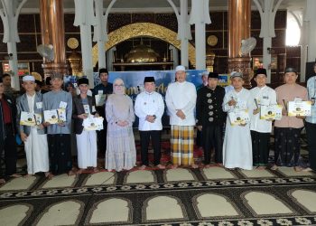Al Haris usai menyaksikan final lomba azan Jambi Mantap di Masjid Agung Al Falah, Kota Jambi. Minggu (16/04/2023) (dok. Riky)