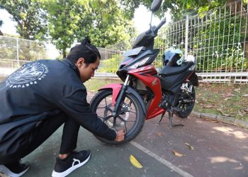  Cek motor anda sebelum ditinggal mudik. (Foto: Sinsen/Ajeng)