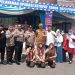 Wakapolda Jambi, Brigjen Pol. Yudawan Roswinarso beserta Pejabat Utama Polda Jambi mengunjungi Pos Pelayanan Ops Ketupat 2023 di Citra Raya City Polres Muaro Jambi pada Rabu, (19/04/23). (Dok. Ega)