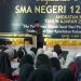 Al Haris saat menghadiri perpisahan siswa kelas XII SMAN 12 di Gedung Putih, Grand Kemas, Kota Jambi, Sabtu (06/05/2023). (Foto : Novriansyah - Diskominfo)