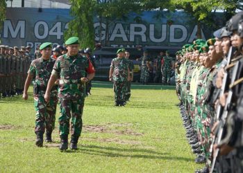 Apel Gelar Pasukan Pengamanan Jelang Kunjungan Presiden RI di Jambi  di lapangan Upacara Makorem 042/Gapu Jambi, Selasa (02/05/2023). (Dok. Penrem 042/Gapu)