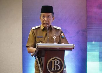 Wagub Abdullah Sani saat menyampaikan kata sambutan pada pembukaan FEKDI 2023, di Swiss-Belhotel Hotel, Senin (08/05/2023). (Foto: Diskominfo/Harun)