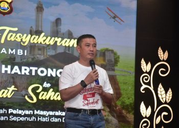 Kapolda Jambi saat menyampaikan kata sambutan pada acara tasyakuran
di Auditorium Rumdis Gubernur Jambi, Sabtu, (13/05/2023). (Dok. Humas Polda Jambi)