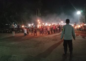 Pawai obor Sambut Idul Adha 1444 H di Kecamatan Geragai, Rabu (28/06/2023). [Foto: realitajambi.com/Misbah]