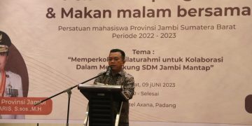 Gubernur Al Haris pada pengukuhan Pengurus PERMAJA Provinsi Jambi - Sumatera Barat riode 2022 - 2023,di Hotel Axena, Padang, Jumat (9/06/2023) (Dok. Agus -Kominfo)