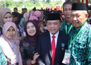 Al Haris pada pmbukaan PENAS Petani dan Nelayan XVI Tahun 2023, di Lanud Sultan Syahrir, Jln. Prof. Dr. Hamka, Parupuk Tabing, Koto Tengah Padang, Sabtu (10/06/2023). (Foto: Diskominfo/Agus Suprianto)