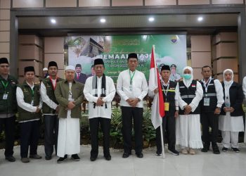 Pelepasan jemaah haji Embarkasi antara Provinsi jambi tahun 1444 Hijriah, dari Kabupaten Bungo dan Tebo Jambi dengan jumlah jemaah 374, kloter 22, di asrama Haji Jambi, Minggu Dini hari (11/06/2023). (Foto : Novriansah -Kominfo)