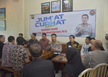 Jumat Curhat bersama Asosiasi Transportir Batubara Jambi di Popo Kopi Tiam Jambi Selatan, Jumat (23/6/23).(dok. Humas Polda Jambi)