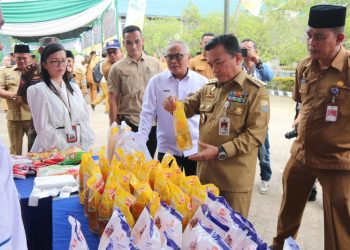 Al Haris melaunching GPM di Kantor Bupati Batanghari, Senin (26/06/2023). (Foto: Diskominfo/Agus Supriyanto)
