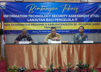 Pelaksanaan Bimtek Information Technology Security Assesment Lanjutan Bagi Pengelola Urusan Persandian dan IT pada pemerintah provinsi dan kabupaten/kota se- Provinsi Jambi tahun 2023 di Hotel Shang Ratu, Selasa (04/06/2023).  (Foto : Novriansah -Kominfo)