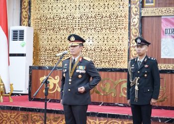 Upacara Hari Bhayangkara ke-77 Polda Jambi di Ruang Pola Kantor Gubernur Jambi, Sabtu (01/07/2023). (Dok. Humas Polda)