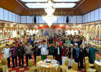 Wagub Abdullah Sani pada pelepasan Kontingen MQKN Provinsi Jambi di Auditorium Rumah Dinas Gubernur Jambi, Jumat (07/072023). (Foto: Sopbirin - Kominfo)
