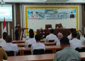 Al Haris saat membuka pelatihan kepemimpinan administrator angkatan VIII 2023 di aula II kantor BPSDM Provinsi Jambi, Selasa (11/07/2023). (Foto: Riky Serampas)