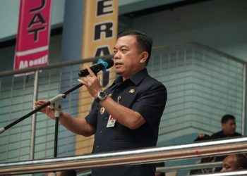 Gubernur Al Haris pada Pembukaan Kejuaraan Tarung Derajat Porprov Jambi ke-XXIII Tahun 2023, di GOR Kota Baru, Kota Jambi, Selasa (11/07/2023) (Foto: Harun - Kominfo)