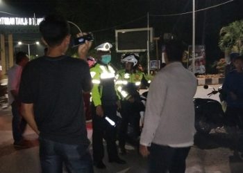 Operasi Patuh Satlantas Polres Tanjabtim di jalan utama dan jalan dua jalur Kabupaten Tanjung Jabung Timur. Selasa (18/07/2023). (Dok. Misbah)