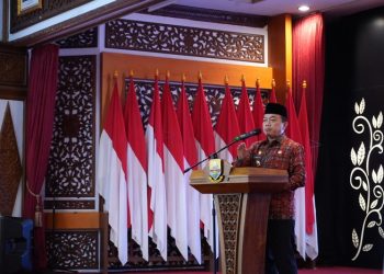 Gubernur saat membuka Rakor Penguatan Kelembagaan FKDM Provinsi Jambi dan kabupaten/kota Se-Provinsi Jambi, di Ruang Auditorium Rumah Dinas Gubernur, Kamis (20/07/2023) (Foto: Diskominfo/Harun)