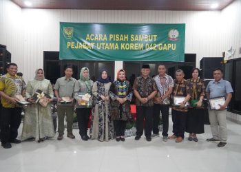 Acara Pisah Sambut Pejabat Utama Korem 042/Gapu di Aula Rumah Dinas Danrem 042/Gapu Sabtu, (22/07/2023) - (Dok. Penrem 042/Gapu)