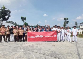 Kampanye dan edukasi keselamatan berkendara Sinsen main dealer di SMKN 7 Muaro Jambi, Sabtu (29/07).(Dok. Ajeng-sinsen)