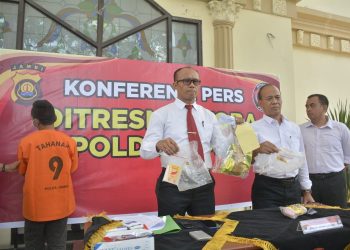 Press release ungkap kasus Narkotika jenis shabu sebanyak 0,87 Kg di Mapolda Jambi, Senin (31/07/2023). (Dok. siklusjambi.id)