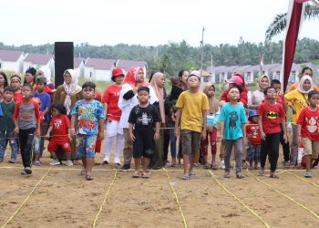 PT Sri Kubera Jaya Makmur bersama masyarakat menggelar kegiatan 'Gebyar Kemerdekaan RI ke-78' digelar di Jerambah Bolong, Desa Mekar Jaya, Kecamatan Sungai Gelam, Kabupaten Muaro Jambi pada Minggu (20/09/2023). (Dok. Siklusjambi)