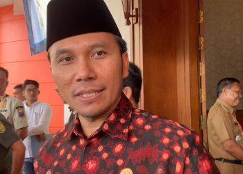 Edi Purwanto saat di wawancarai di Gedung DPRD Provinsi Jambi, Senin (21/08/2023). (Dok. Siklusjambi.id/Bambang)