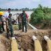 Danrem 042/Gapu Cek Langsung Proyek Water Intake Sungai Batanghari di Distrik VII Senin (28/08/2023). (Dok. Penrem 042/Gapu)