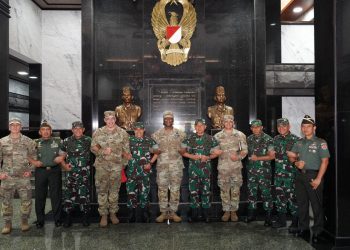 Wakasad Terima Kunjungan Commanding General Of I Corps US Army di Main Lounge, Markas Besar Angkatan Darat (Mabesad), Jakarta, Rabu (30/08/2023). (dok. Dispenad)