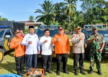 Apel Kesiapsiagaan Bencana Karhutla Tahun 2023 di lapangan Bhayangkara Polsek Sarolangun, Rabu (2/8/23). (Dok. Penrem 042/Gapu)