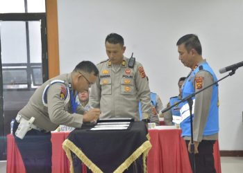 Pengambilan Sumpah dan Penandatanganan pakta integritas panitia seleksi PAG dari Bintara ke Perwira Polri T.A 2023 dan seleksi Pendidikan SBP dari Tamtama ke Bintara Polri T.A 2024, di Mapolda Jambi Senin, (14/08/2023) (Dok. Humas Polda Jambi)