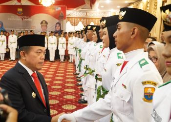 Pengukuhan Calon Paskibraka Provinsi Jambi Tahun 2023 di Auditorium Rumah Dinas Gubernur Jambi, Selasa (15/08/2023) (Foto: Diskominfo/Harun)