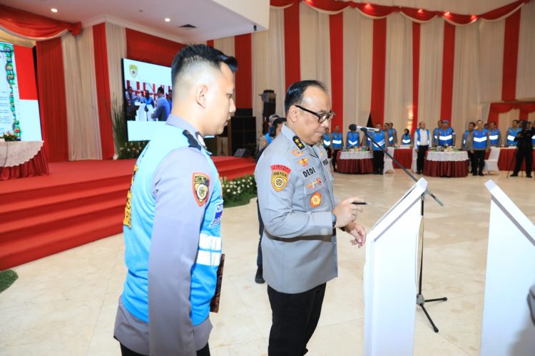 Asisten Kapolri Bidang SDM, Irjen Dedi Prasetyo pada peluncuran Layanan "Laporbang" Owlh Polri di Mabes Polri, Selasa (05/09). (Dok. Div Humas Polri)