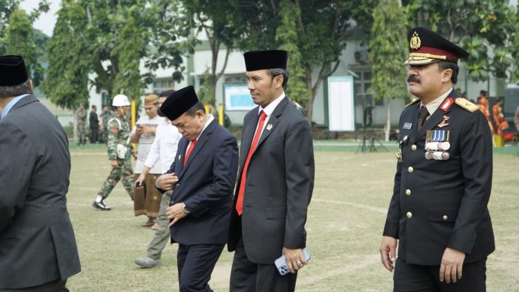 Ketua DPRD Jambi Hadiri Upacara dan Syukuran Hut TNI ke 78 di Makorem 042/Gapu, Kamis (05/10/2023). (Dok. Hadian)