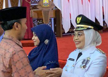 Ketua DPRD Provinsi Jambi, Edi Purwanto menghadiri pelantikan Pj walikota jambi di Aula Rumah Dinas Gubernur Jambi, Selasa (7/11). (Dok. Hadian Humas)